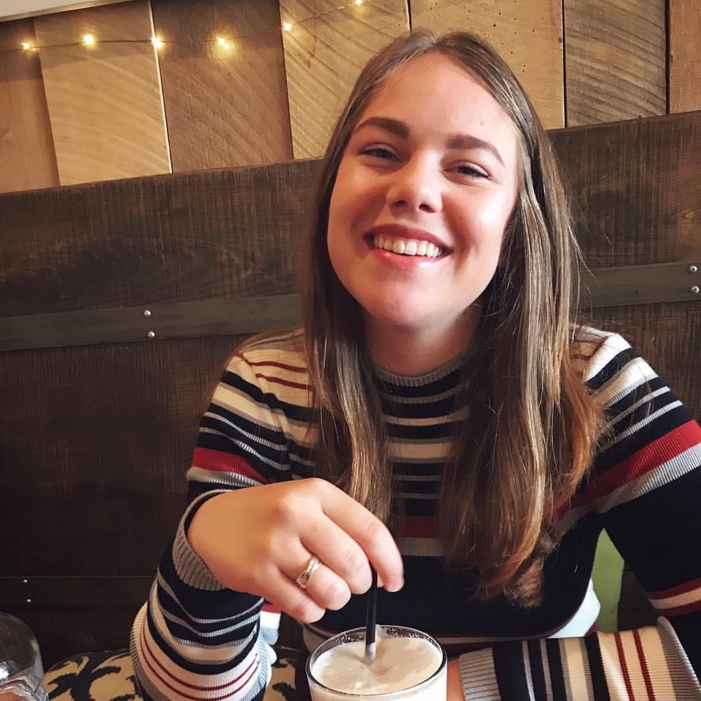 Meet your Posher, Abigail